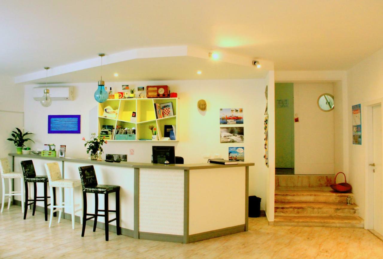 Hostel Mare Sibenik Luaran gambar